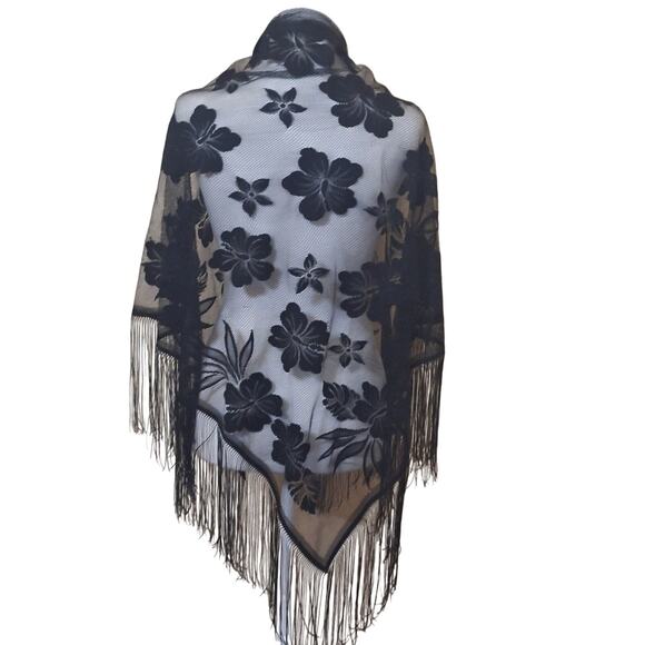 Black Sheer Floral Lace Shawl Wrap Cape Whimsygoth Witchy Renaissance Light - Picture 3 of 4